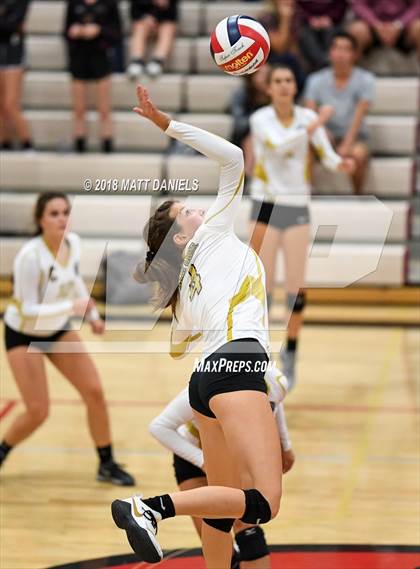 Thumbnail 2 in Arapahoe @ Ponderosa photogallery.