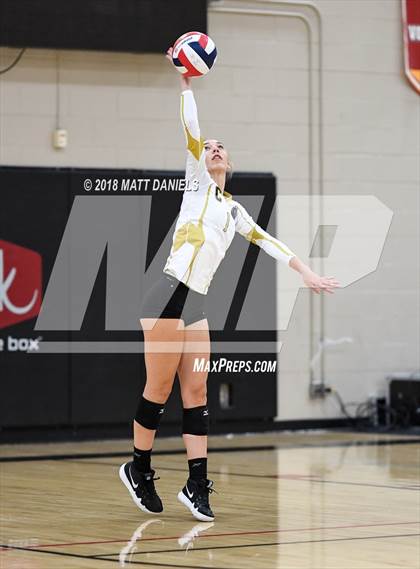 Thumbnail 1 in Arapahoe @ Ponderosa photogallery.