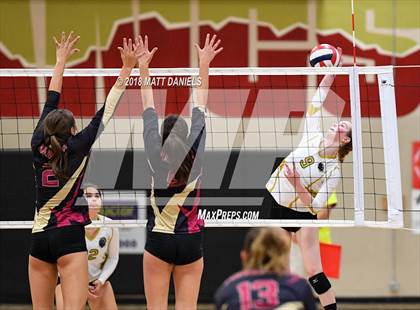 Thumbnail 1 in Arapahoe @ Ponderosa photogallery.