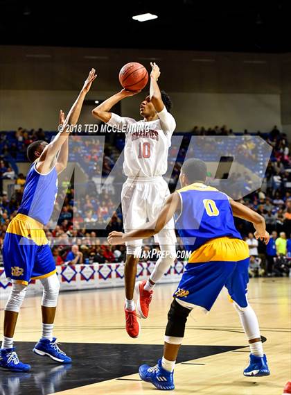 Thumbnail 1 in Northside vs North Little Rock (AAA 7A Final) photogallery.