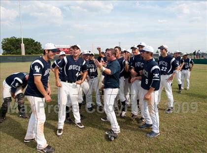 Thumbnail 2 in Bellaire vs Brazoswood (UIL 5A Regionals Game 3) photogallery.