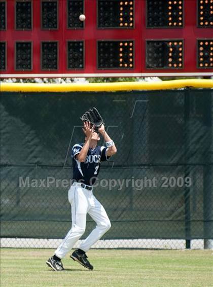 Thumbnail 3 in Bellaire vs Brazoswood (UIL 5A Regionals Game 3) photogallery.