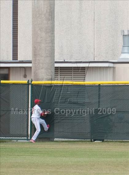 Thumbnail 2 in Bellaire vs Brazoswood (UIL 5A Regionals Game 3) photogallery.
