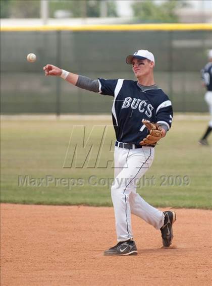 Thumbnail 2 in Bellaire vs Brazoswood (UIL 5A Regionals Game 3) photogallery.