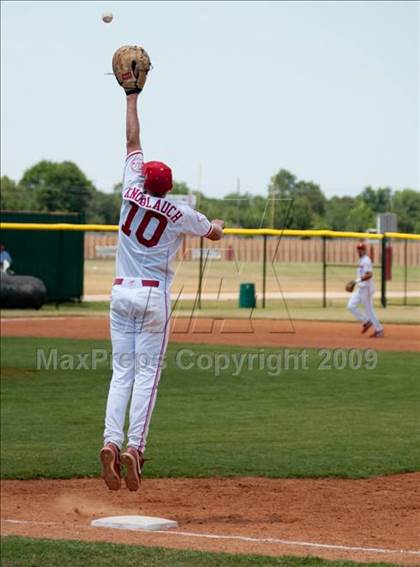 Thumbnail 2 in Bellaire vs Brazoswood (UIL 5A Regionals Game 3) photogallery.