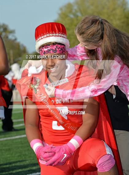 Thumbnail 1 in Notre Dame @ Rancocas Valley photogallery.