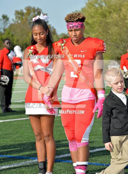 Thumbnail 2 in Notre Dame @ Rancocas Valley photogallery.