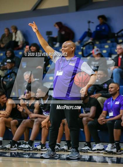 Thumbnail 3 in Sacramento vs. Santa Cruz photogallery.