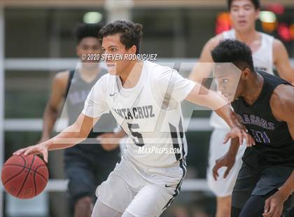 Thumbnail 2 in Sacramento vs. Santa Cruz photogallery.