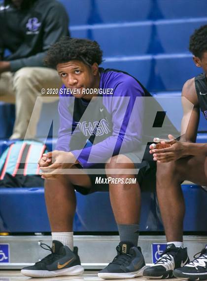 Thumbnail 2 in Sacramento vs. Santa Cruz photogallery.