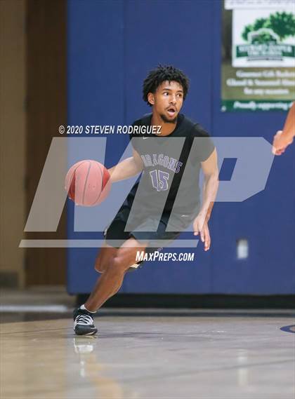 Thumbnail 2 in Sacramento vs. Santa Cruz photogallery.