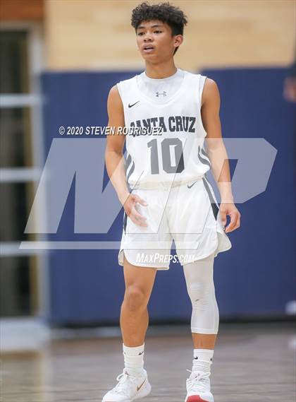 Thumbnail 3 in Sacramento vs. Santa Cruz photogallery.