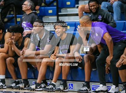 Thumbnail 2 in Sacramento vs. Santa Cruz photogallery.