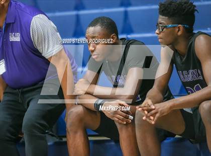 Thumbnail 3 in Sacramento vs. Santa Cruz photogallery.