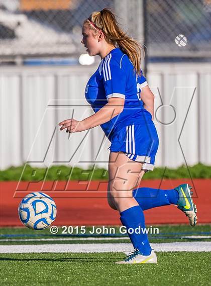 Thumbnail 1 in Friendswood vs Fort Bend Travis (UIL Region III Bidistrict) photogallery.