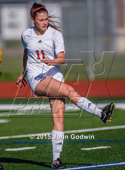 Thumbnail 2 in Friendswood vs Fort Bend Travis (UIL Region III Bidistrict) photogallery.