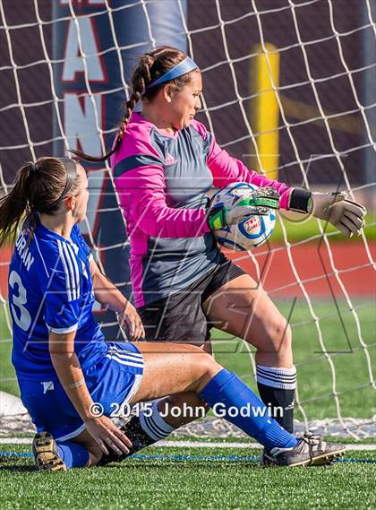 Thumbnail 2 in Friendswood vs Fort Bend Travis (UIL Region III Bidistrict) photogallery.
