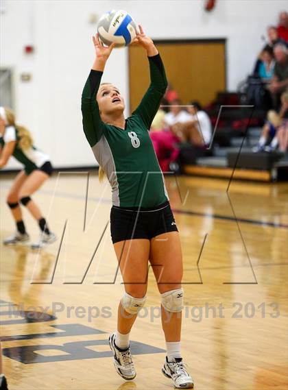 Thumbnail 2 in Blue Valley Southwest vs. Blue Valley West photogallery.