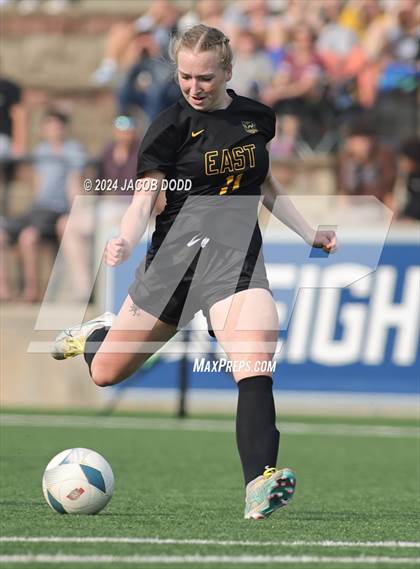 Thumbnail 2 in Duchesne vs. Gretna East photogallery.