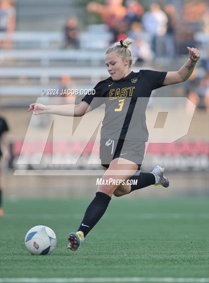 Thumbnail 3 in Duchesne vs. Gretna East photogallery.