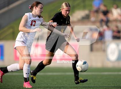 Thumbnail 3 in Duchesne vs. Gretna East photogallery.