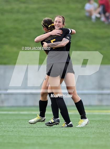 Thumbnail 1 in Duchesne vs. Gretna East photogallery.