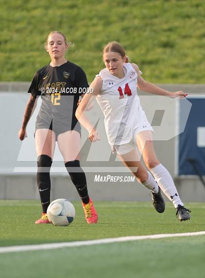 Thumbnail 3 in Duchesne vs. Gretna East photogallery.