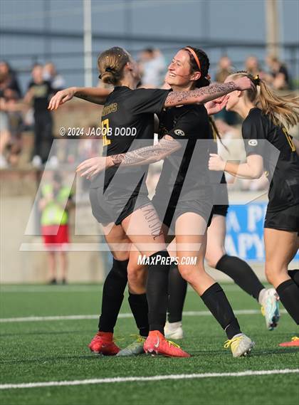 Thumbnail 2 in Duchesne vs. Gretna East photogallery.
