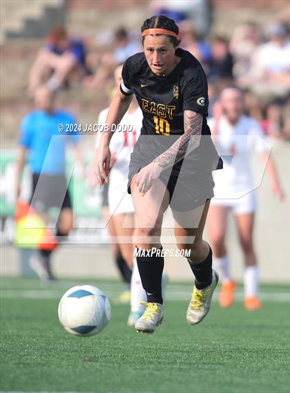 Thumbnail 2 in Duchesne vs. Gretna East photogallery.