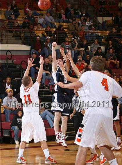 Thumbnail 2 in Burkburnett vs. Victoria Metro NITP (Fantasy of Lights) photogallery.