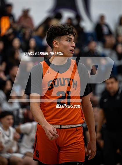 Thumbnail 3 in Harlingen South @ Weslaco East photogallery.