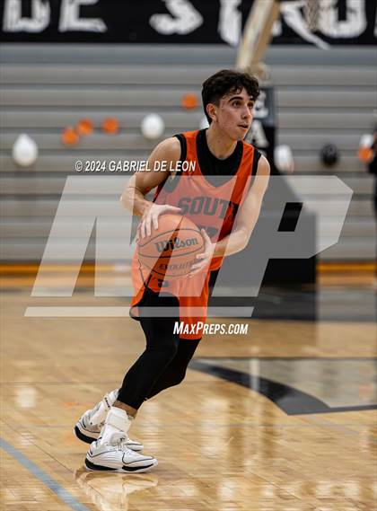 Thumbnail 2 in Harlingen South @ Weslaco East photogallery.