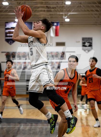 Thumbnail 3 in Harlingen South @ Weslaco East photogallery.