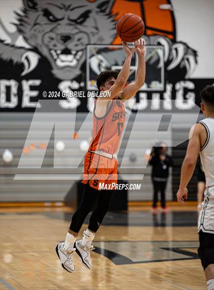 Thumbnail 3 in Harlingen South @ Weslaco East photogallery.