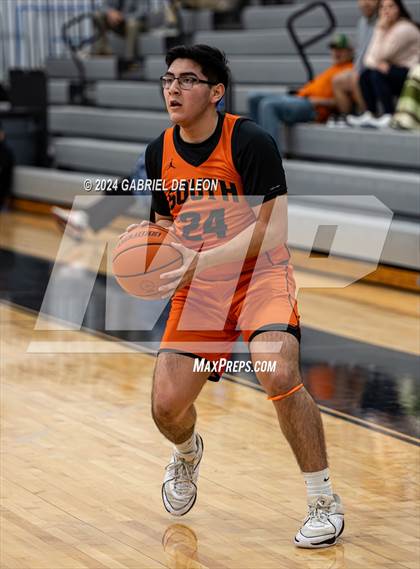 Thumbnail 2 in Harlingen South @ Weslaco East photogallery.