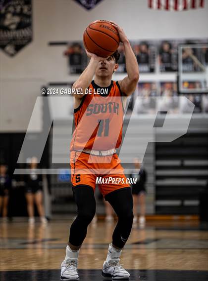 Thumbnail 1 in Harlingen South @ Weslaco East photogallery.