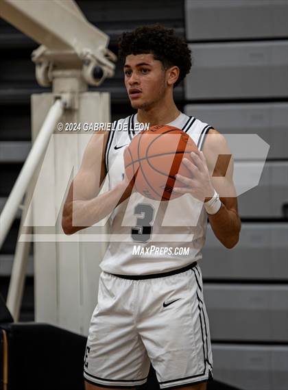 Thumbnail 3 in Harlingen South @ Weslaco East photogallery.
