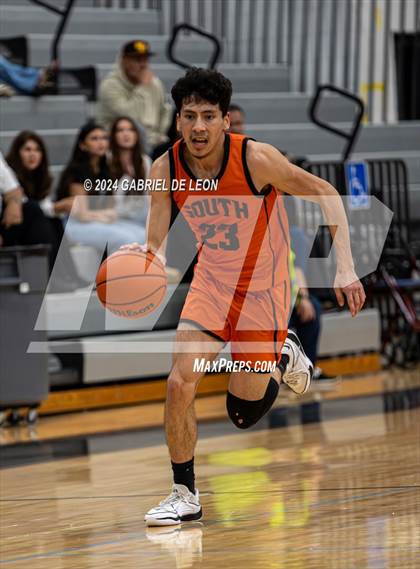 Thumbnail 2 in Harlingen South @ Weslaco East photogallery.
