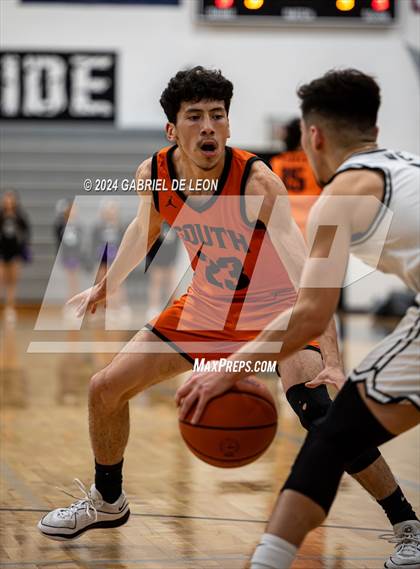 Thumbnail 2 in Harlingen South @ Weslaco East photogallery.