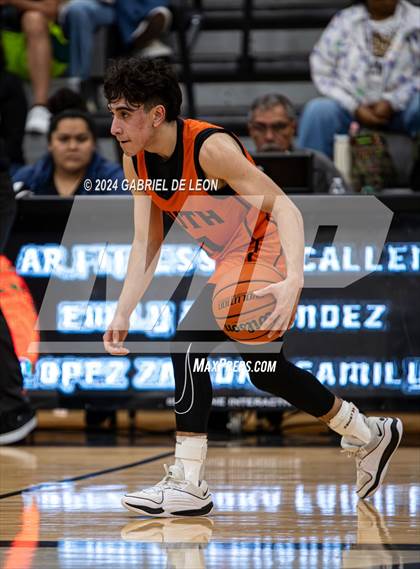 Thumbnail 3 in Harlingen South @ Weslaco East photogallery.