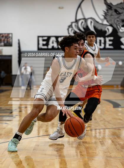 Thumbnail 2 in Harlingen South @ Weslaco East photogallery.