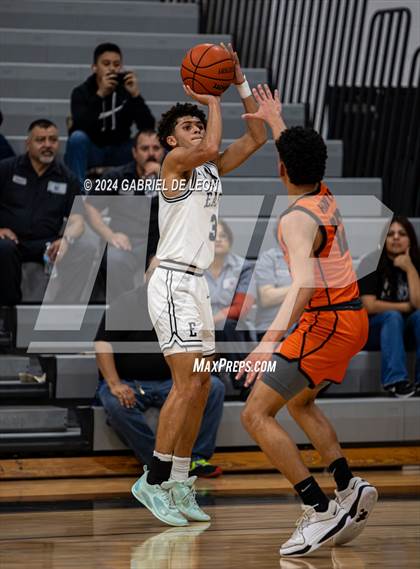 Thumbnail 2 in Harlingen South @ Weslaco East photogallery.