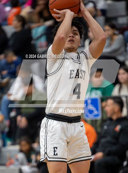 Thumbnail 1 in Harlingen South @ Weslaco East photogallery.