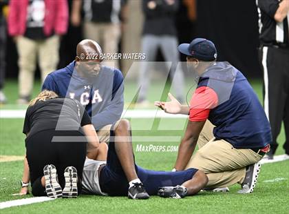 Thumbnail 1 in St. Thomas More vs. Lafayette Christian Academy (LHSAA Div II Select Final) photogallery.