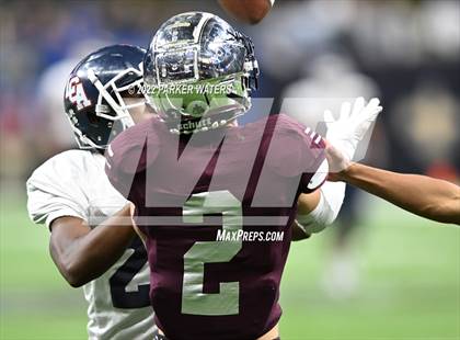 Thumbnail 1 in St. Thomas More vs. Lafayette Christian Academy (LHSAA Div II Select Final) photogallery.