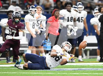 Thumbnail 2 in St. Thomas More vs. Lafayette Christian Academy (LHSAA Div II Select Final) photogallery.