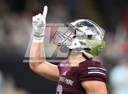 Thumbnail 2 in St. Thomas More vs. Lafayette Christian Academy (LHSAA Div II Select Final) photogallery.