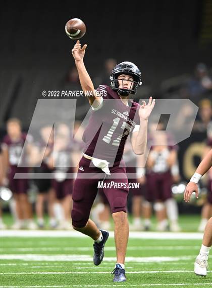 Thumbnail 2 in St. Thomas More vs. Lafayette Christian Academy (LHSAA Div II Select Final) photogallery.
