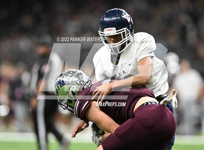 Thumbnail 1 in St. Thomas More vs. Lafayette Christian Academy (LHSAA Div II Select Final) photogallery.