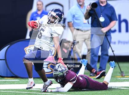 Thumbnail 3 in St. Thomas More vs. Lafayette Christian Academy (LHSAA Div II Select Final) photogallery.
